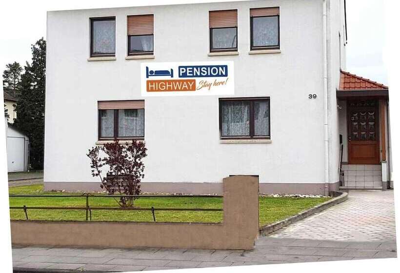 فندق Pension Highway Bünde