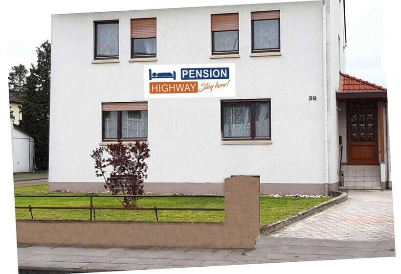 فندق Pension Highway Bünde