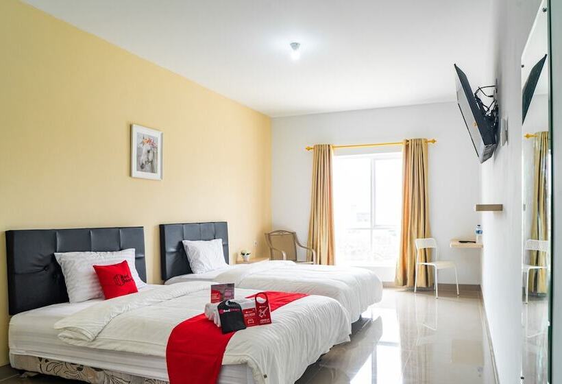 فندق Formerly Reddoorz Plus Near Teras Kota 3