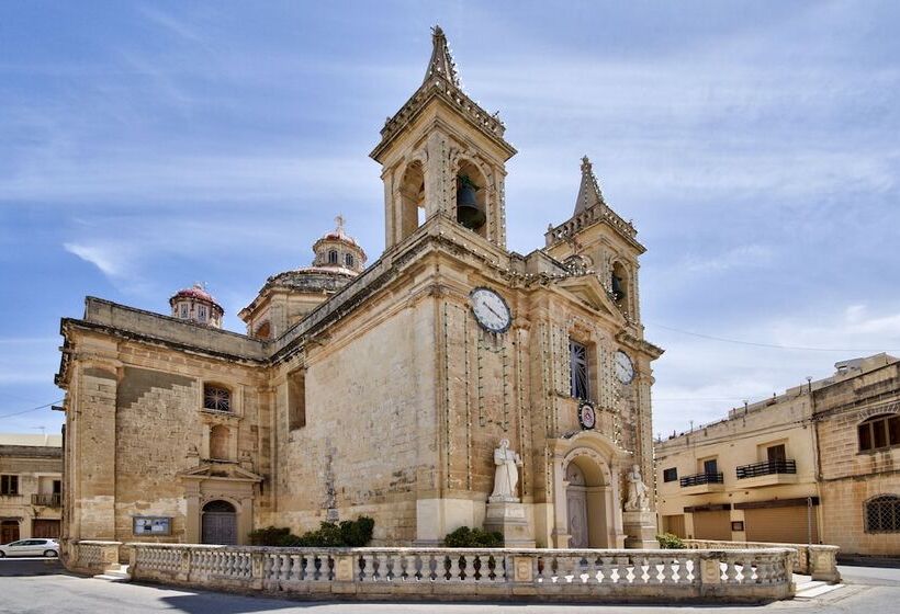 هتل The Suites – Piazza Kirkop