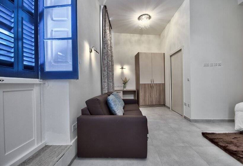 هتل The Suites – Piazza Kirkop
