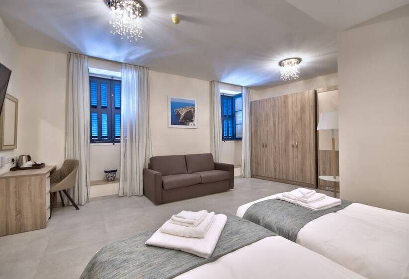 هتل The Suites – Piazza Kirkop
