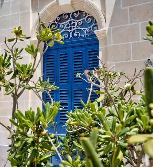 هتل The Suites – Piazza Kirkop