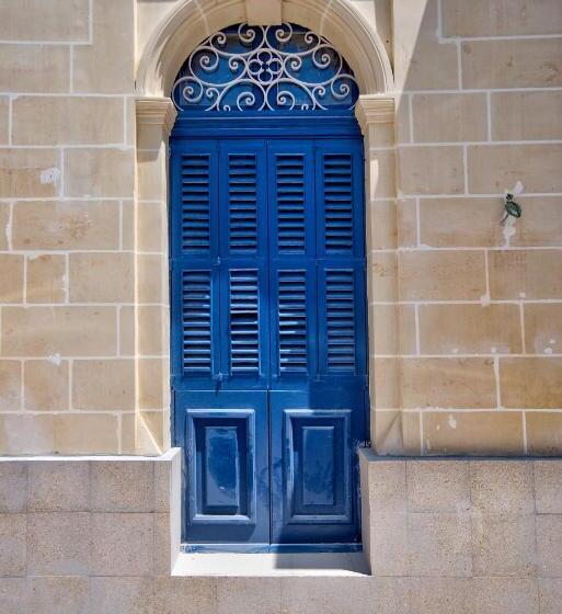 هتل The Suites – Piazza Kirkop