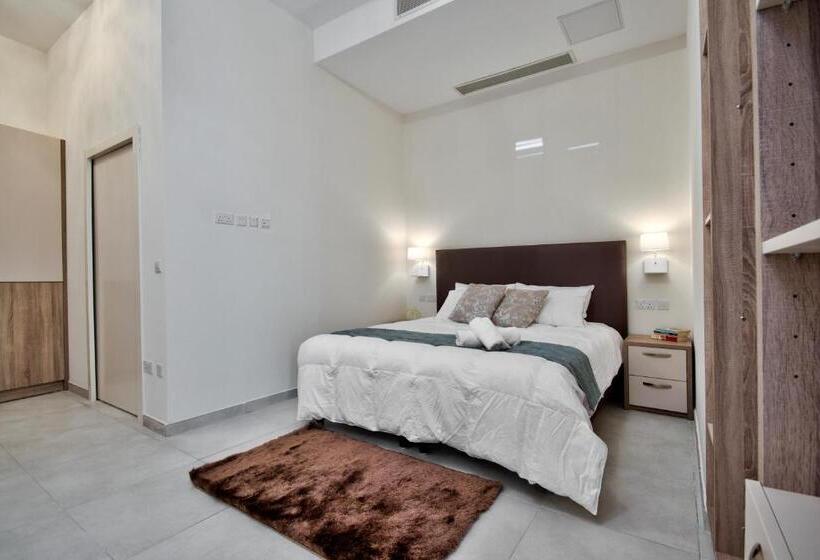 هتل The Suites – Piazza Kirkop