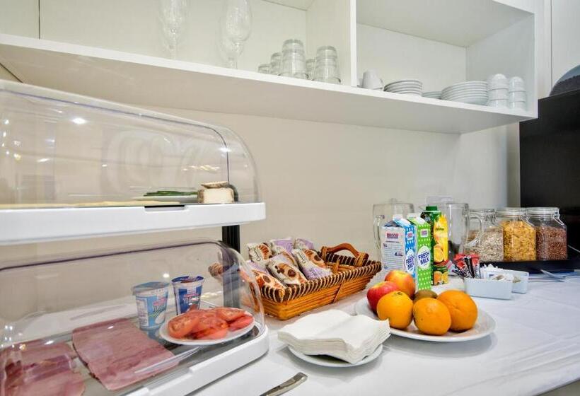 هتل The Suites – Piazza Kirkop