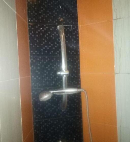 בית מלון כפרי Villa Karsinem Pasuruan By Oyo Rooms