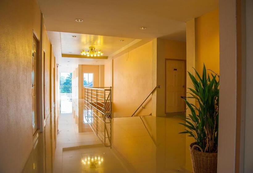 ホテル Wattanawan