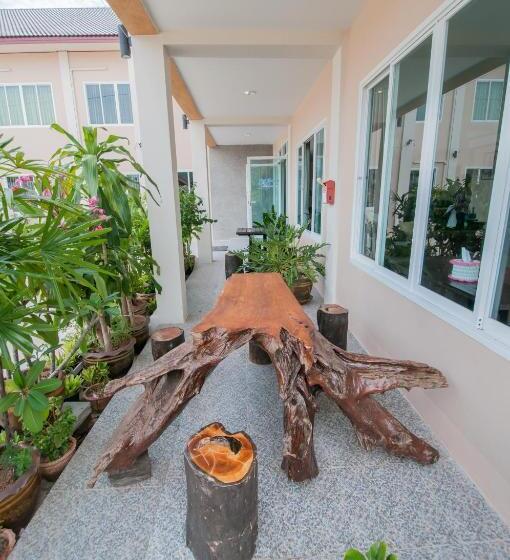 ホテル Wattanawan