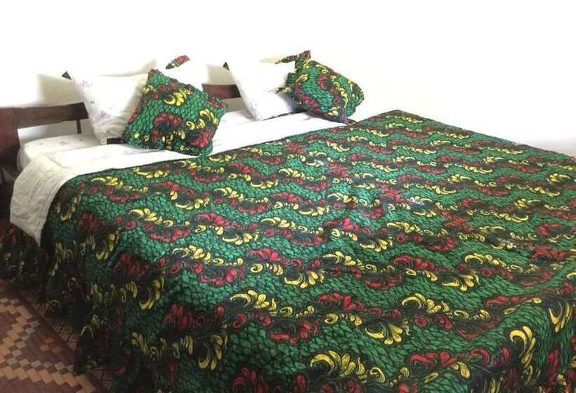 هتل Bwindi View Lodge & Camp Site