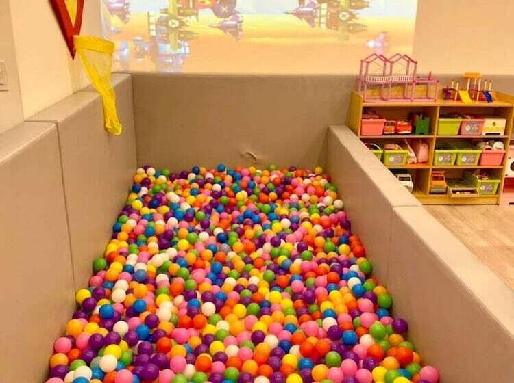 هتل Flower's Home