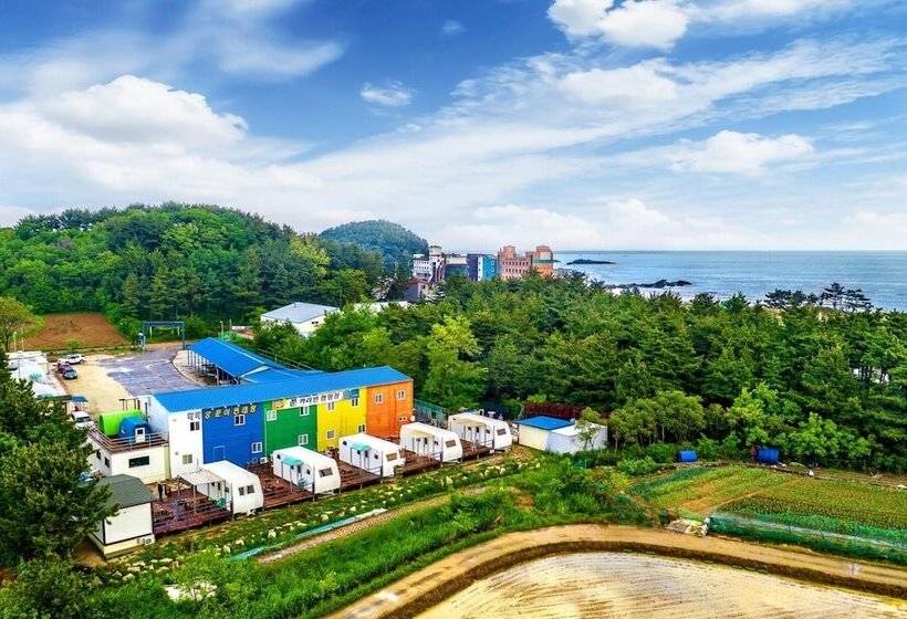 Hotel Goseong Jjun Camping Pension