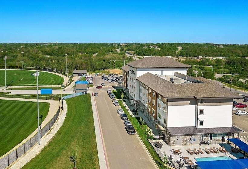 فندق Holiday Inn Express Kansas City North Parkville, An Ihg