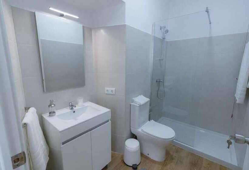 Отель Lagoa Hostel & Suites