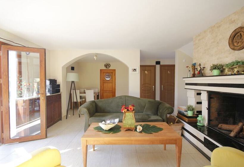 בית מלון כפרי Passawanda