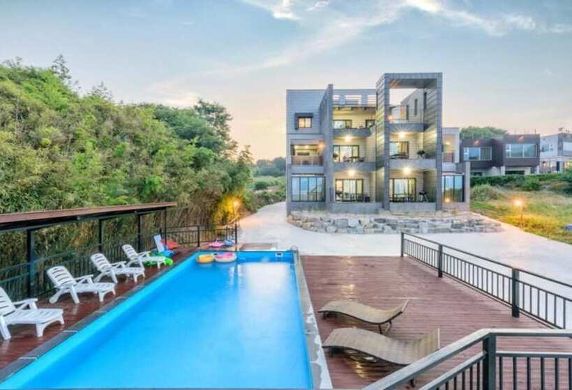 فندق Pohang Good's Pool Villa