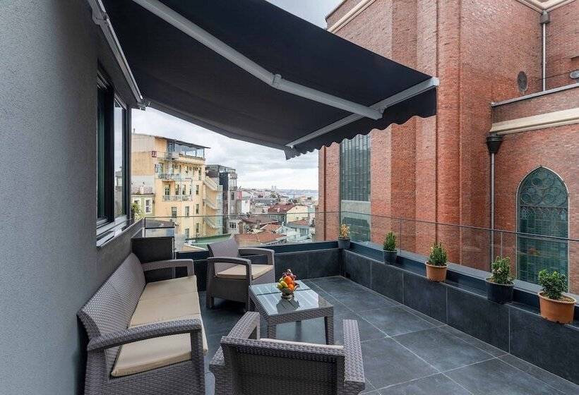 בית מלון כפרי Sala Suites