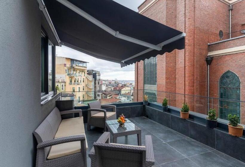 בית מלון כפרי Sala Suites