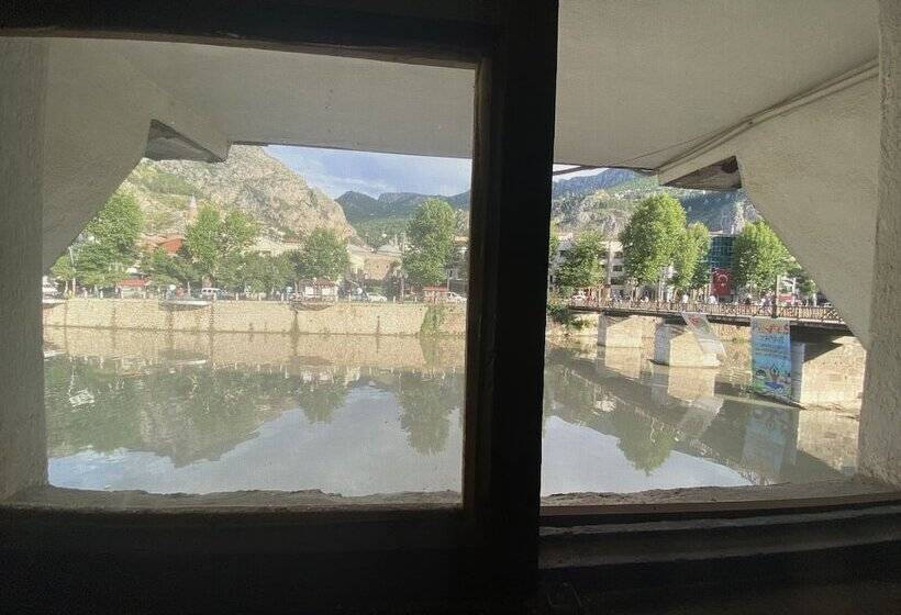 هتل Salih Bey Konağı