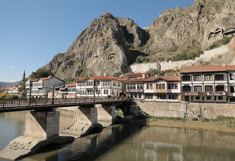 هتل Salih Bey Konağı