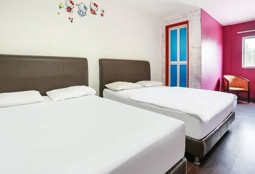 Spot On 89901 Hotel Ship Arm