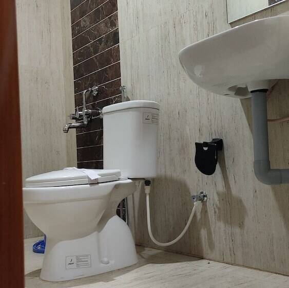 酒店 Thai Beach Resort