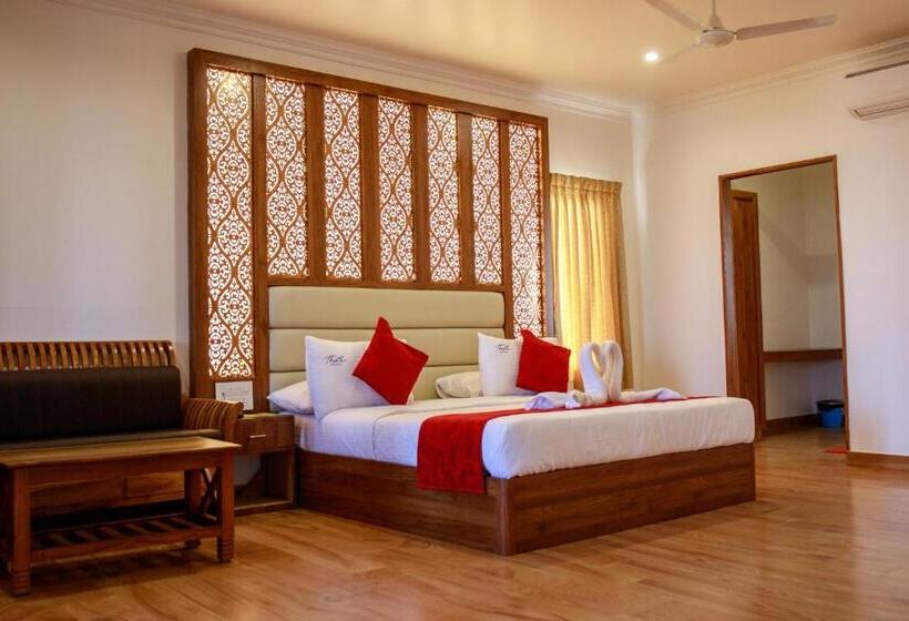 酒店 Thai Beach Resort