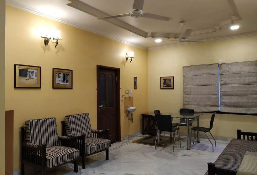 هتل The Tanay's Dibrugarh Residency