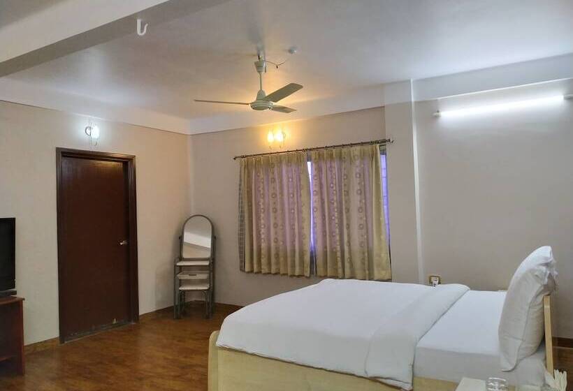 هتل The Tanay's Dibrugarh Residency