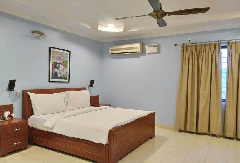 هتل The Tanay's Dibrugarh Residency