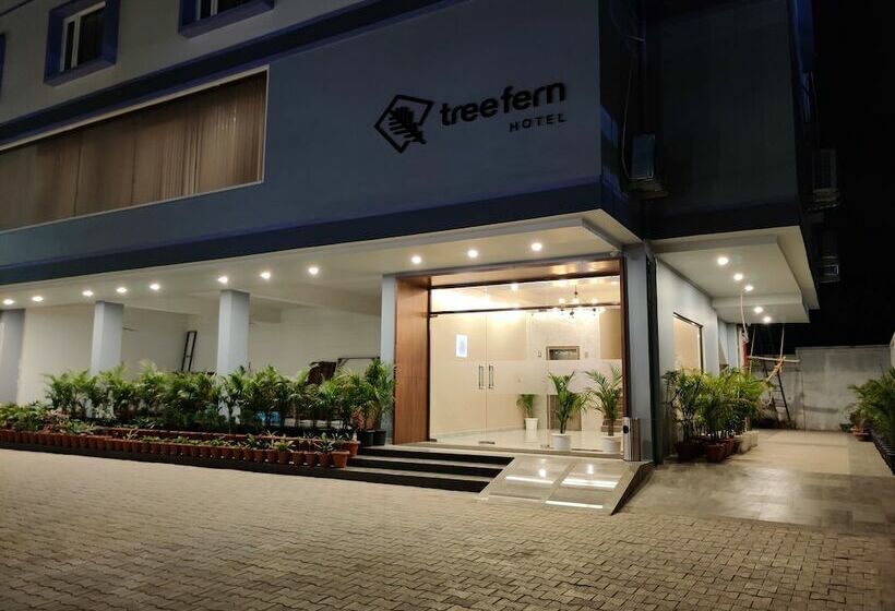 هتل Tree Fern