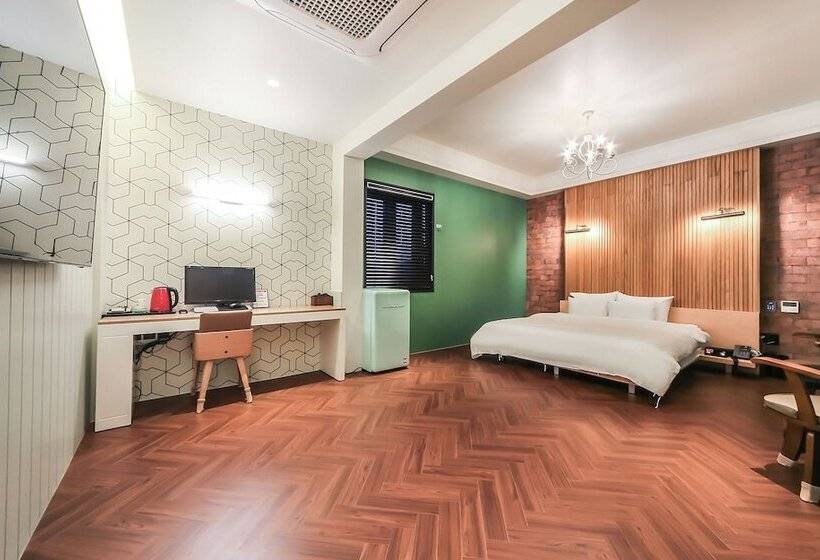 בית מלון כפרי Ulsan Jinjangdong Samsungjang