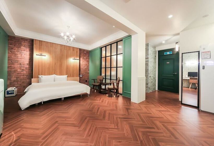 בית מלון כפרי Ulsan Jinjangdong Samsungjang