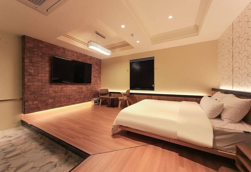 בית מלון כפרי Ulsan Jinjangdong Samsungjang