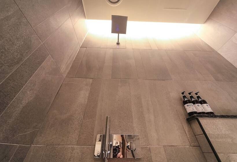 בית מלון כפרי Ulsan Jinjangdong Samsungjang