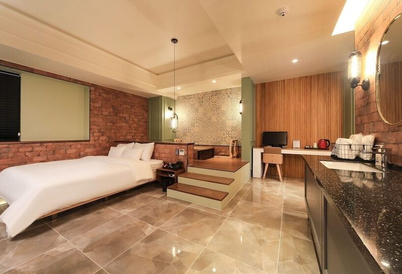 בית מלון כפרי Ulsan Jinjangdong Samsungjang