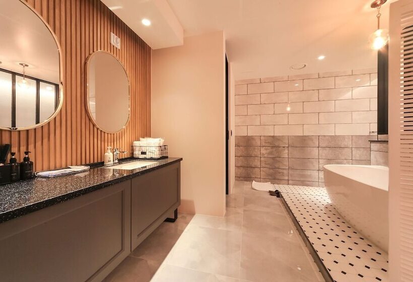 בית מלון כפרי Ulsan Jinjangdong Samsungjang