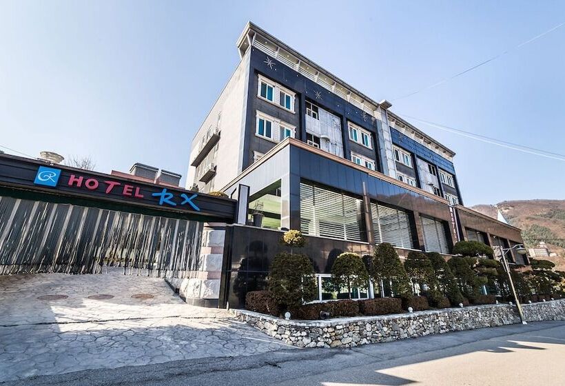 בית מלון כפרי Yangju Pine Hill