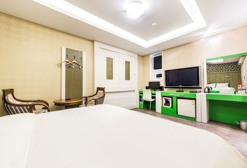 בית מלון כפרי Yangju Pine Hill