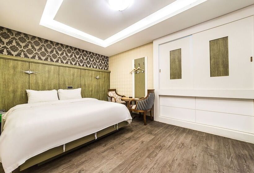 בית מלון כפרי Yangju Pine Hill