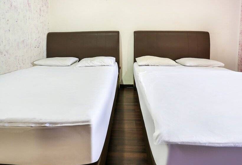 Spot On 89901 Hotel Ship Arm