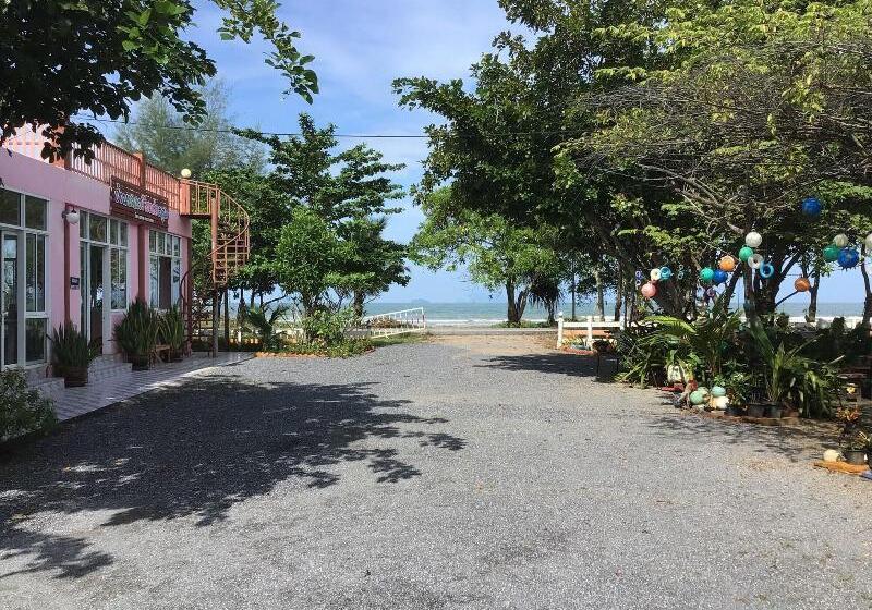 هتل Ban Chomlay Resort Satun