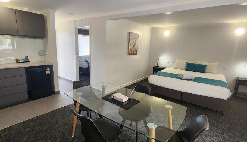 בית מלון כפרי Barham Bridge Motor Inn