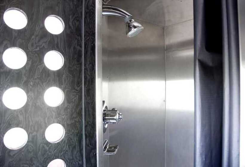 فندق Het Rusttheater