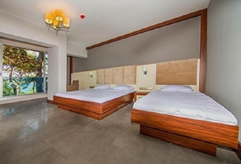 فندق Ivy Sailing Resort