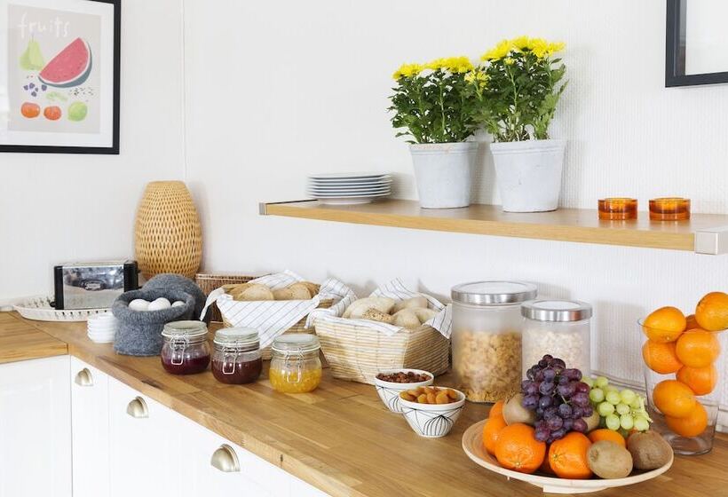 בית מלון כפרי Nidaros Pilegrimsgård