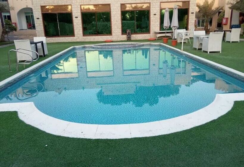 호텔 Corniche Palace