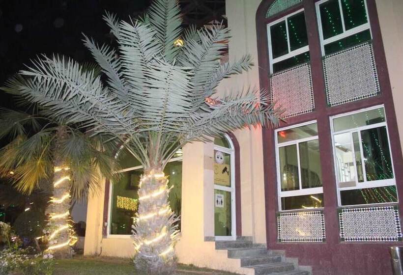 호텔 Corniche Palace