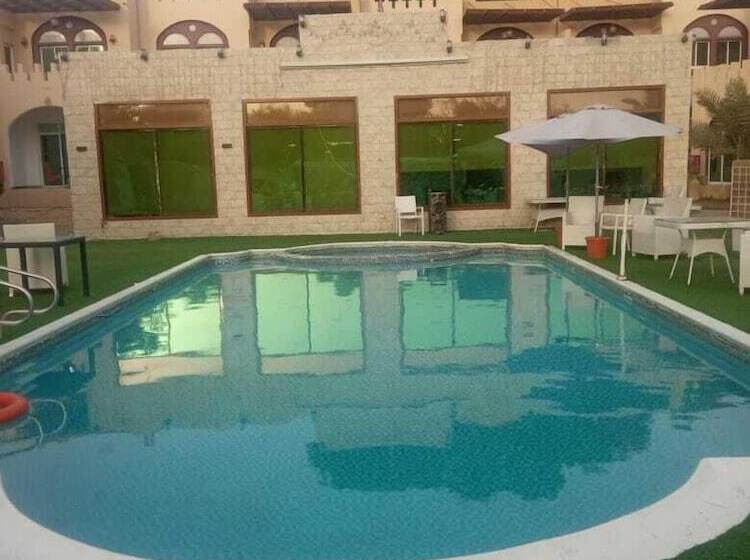 호텔 Corniche Palace