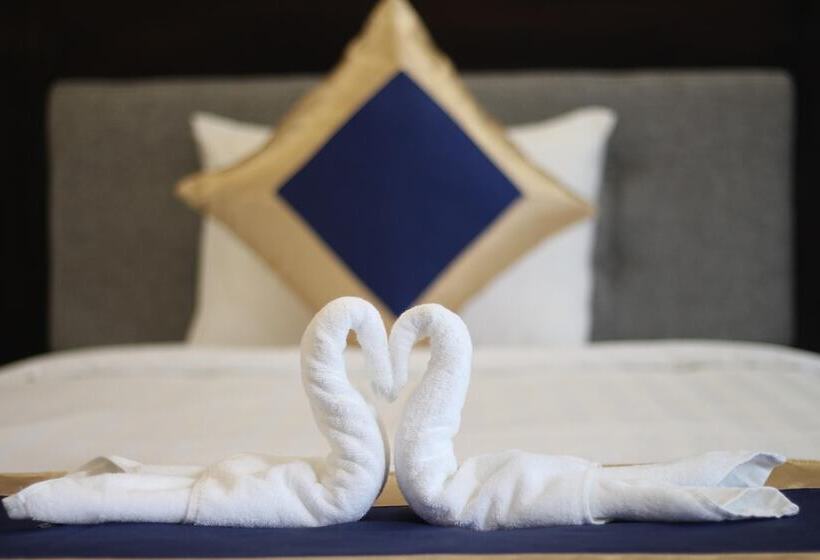 هتل Starlight Villa Beach Resort & Spa